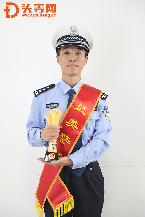 牛庭峰，淄博市公安局高速公路交警支队一大队二级警长.JPG