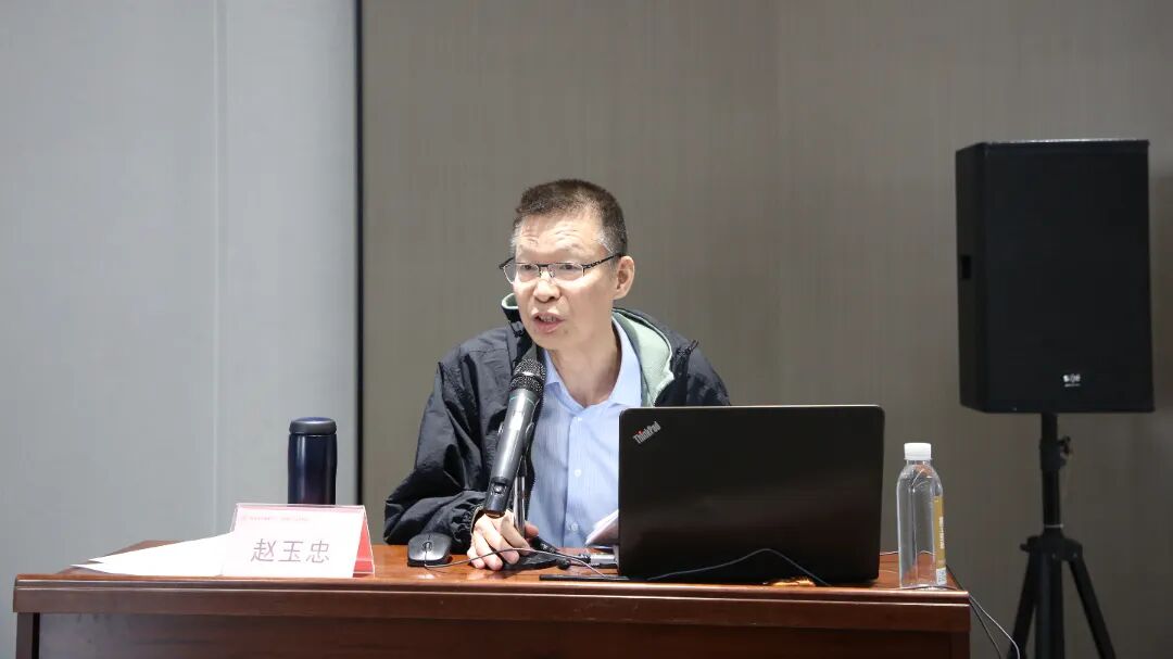 undefined 2R5A8356.JPG