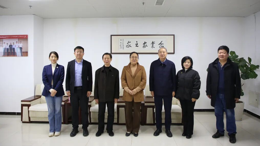 2R5A1140.JPG 2R5A8797.JPG